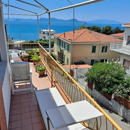 Il Balcone Sull'elba Apartman *
